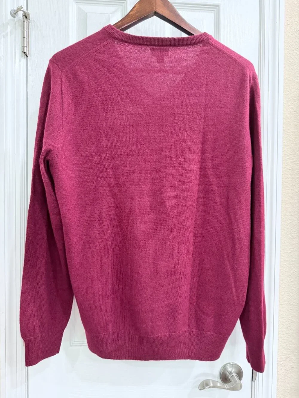 J.Crew 100% Cashmere V-Neck Sweater Large Berry Red Burgundy Soft Luxury Knit